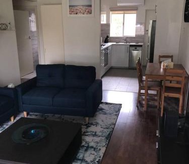 Walkerville Apartamento | Stay in spacious, homely unit in prestigious area