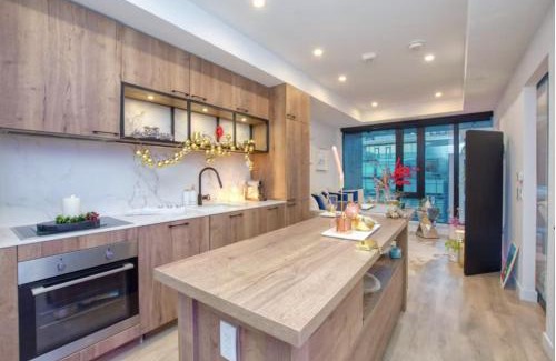 Fashion District Apartamento | Stay in Style Like Taylor Swift