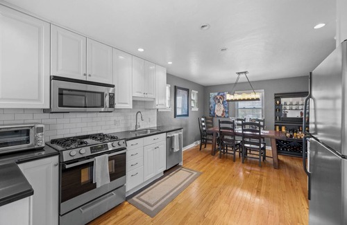 Oakmont Casa | Stay in the Heart of Oakmont – Walk to the 2025 U.S. Open!