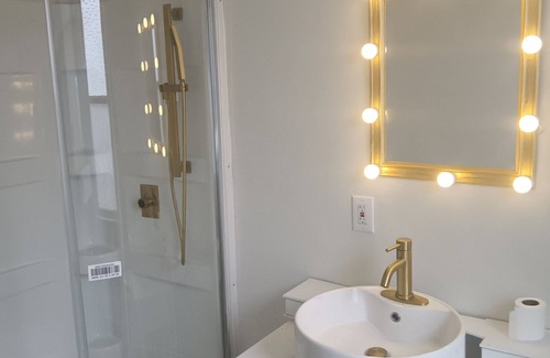 Pittsburgh Apartamento | "Stay in your very own Cozy Shelter"!