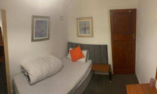 Eccles Casa | Stay Inn M30