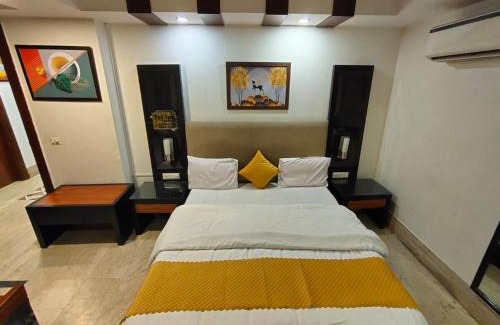 Kailash Colony Casa | Stay Inn Residency