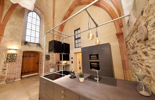 Wehlen Casa | Doss - Iglesia en el Mosel edificio de 350 años de edad, grupo / casa de seminario