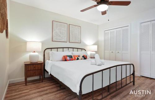 Northwest Hills Village Casa | Stay Longer in Austin King Suite and Poolside Fun!