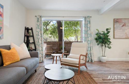Northwest Hills Village Casa | Stay Longer in Austin King Suite and Poolside Fun!