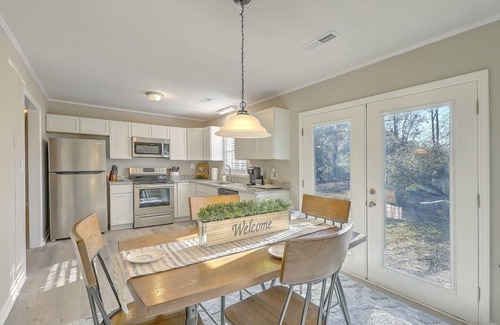 Goose Creek Casa | Stay near all Chas attractions, quiet comfort with fenced yard!