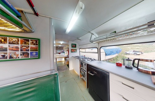Ggantija Casa | Stay on a vintage 1974 Maltese bus in Xaghra