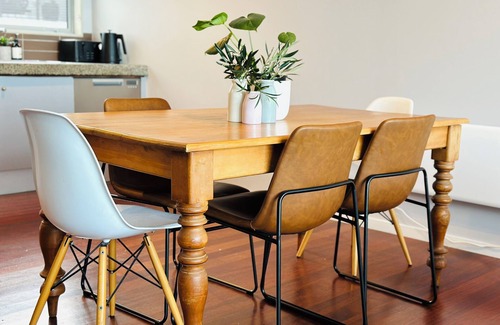 Petone Apartamento | Stay on Jackson - quiet retreat in the centre on Petone