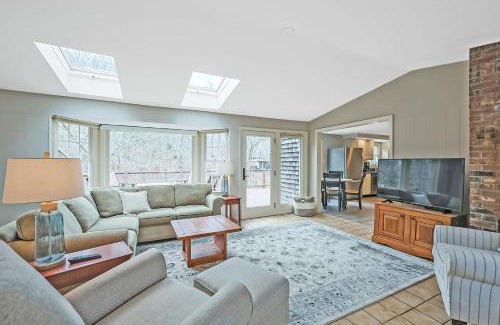North Eastham Casa | Stay On The Cape Vacation Rentals Cape Cod Getaway Near Beaches & Bike Trail