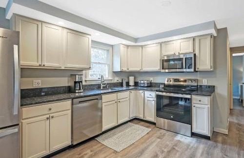North Eastham Casa | Stay On The Cape Vacation Rentals Cape Cod Getaway Near Beaches & Bike Trail