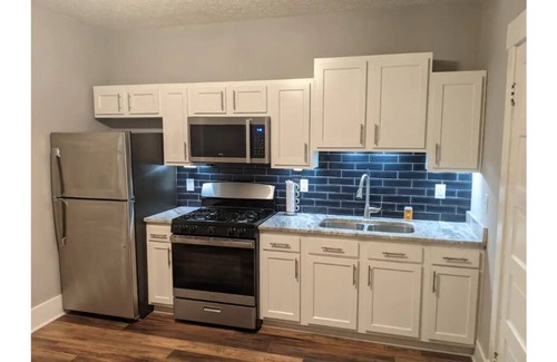 Clarksville Apartamento | Stay on the sunny side of Downtown Louisville!
