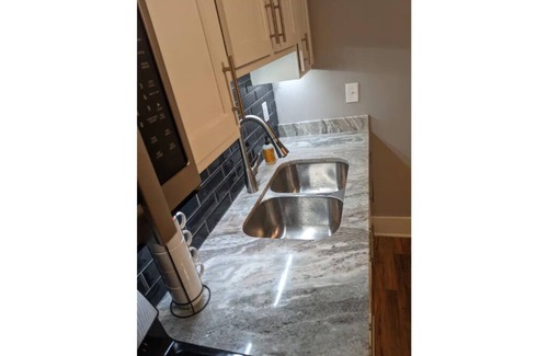 Clarksville Apartamento | Stay on the sunny side of Downtown Louisville!