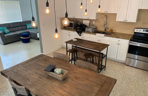Coral Way Casa | Stay Over In Miami Home 2BR - 1BTH - Free Parking