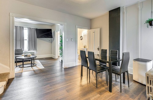 Stroudsburg Casa | Stay & Play in Dtwn Stroudsburg: Updated Townhouse
