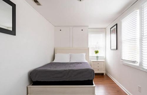 Sunnyside Casa | Stay Portland - Charming East Portland Base, Explore and Unwind