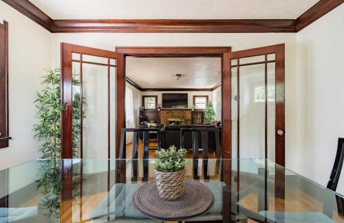 Foster - Powell Casa | Stay Portland - Charming & Spacious 5BR Home in SE Portland