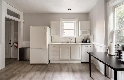 Kerns Casa | Stay Portland - Historic PDX Home - Sleeps 10, Perfect Location