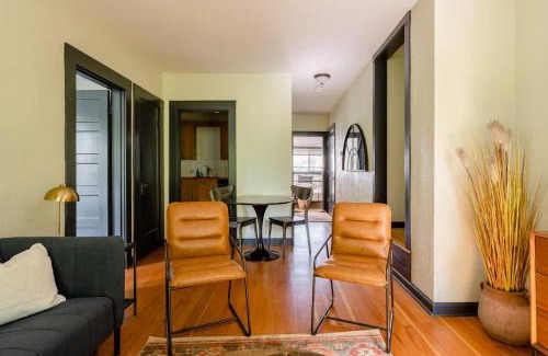 Belmont Casa | Stay Portland - Moab Vibes in PDX- Walk to Local Coffee & Food