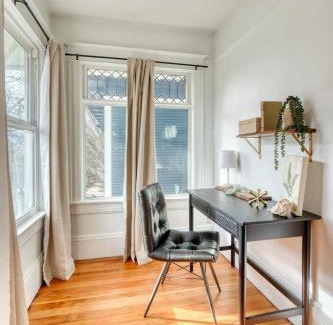 Belmont Casa | Stay Portland - Renewed 1910 Classic Craftsman - 95 WalkScore