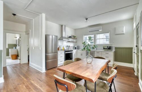 Belmont Apartamento | Stay Portland - Renewed Classic Craftsman in SE - 95 WalkScore