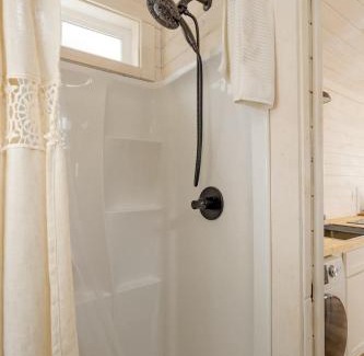 Alberta Arts District Apartamento | Stay Portland - The Tiny Oasis Steps to Local Coffee & Restaurants