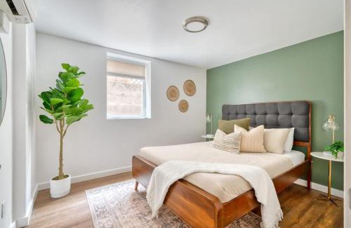 Kerns Apartamento | Stay Portland - Underground Mid-Century Hideaway in Laurelhurst