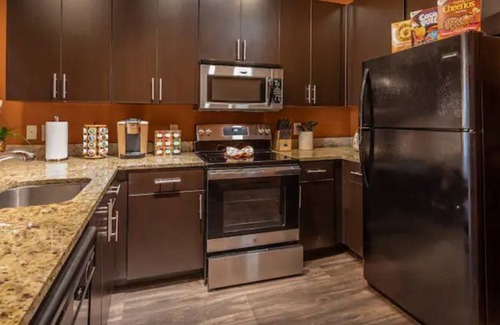 Piedmont Heights Apartamento | Stay Retro Sol a Groovy Vintage Paradise
