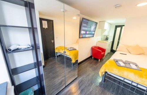 Selly Oak Apartamento | STAY SA Equipped Studios next to UOB and QE!
