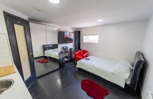 Selly Oak Apartamento | STAY SA Spacious studios next to UOB and 10min to the City!