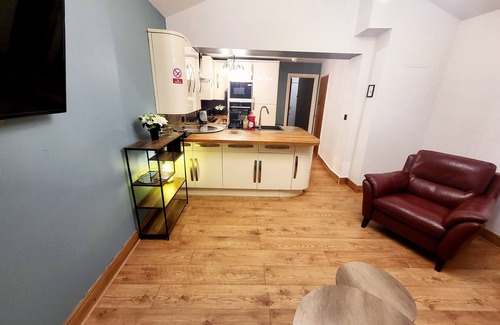 Huddersfield Casa | Stay Sleep Rest - Abbey Road