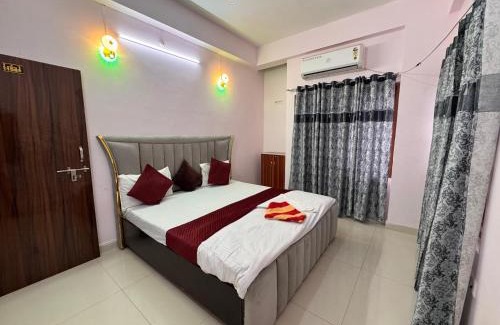 Sigra Hotel | Stay Vinayak - Soul of Kashi