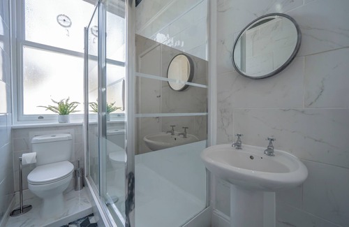 West Derby Apartamento | Stay where it all began for The Beatles!