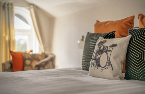 West Derby Apartamento | Stay where it all began for The Beatles!
