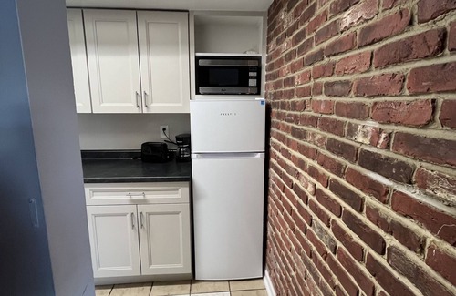 Indianapolis Condominio | Stay with Blessing Home IN! Enjoy your stay!