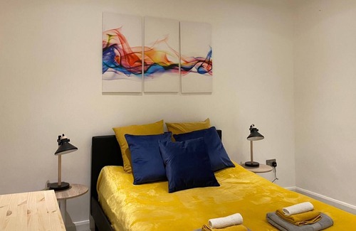 Bootle Casa | Stay With Empire - Waller Street