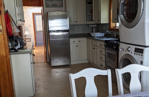York Beach Cabaña | ¡Quédese todo el año en Memories Cottage, York Beach, Maine!