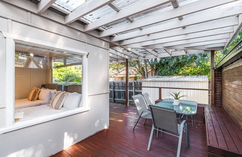 Mount Colah Casa | StayAU 4BRM Charming Modern Home in Mt Colah