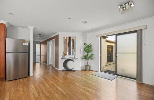 Berwick Casa | StayAU Stunning 4BRHouse Berwick