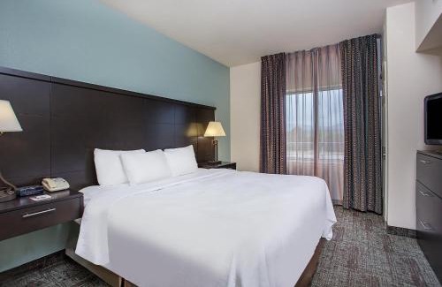 Downtown Chattanooga Hotel | Staybridge Suites Chattanooga Downtown - Convention Center by IHG