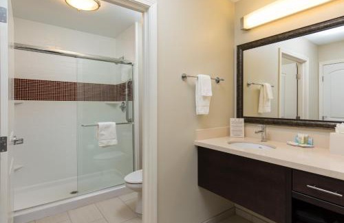 Corona Hotel | Staybridge Suites Corona South by IHG