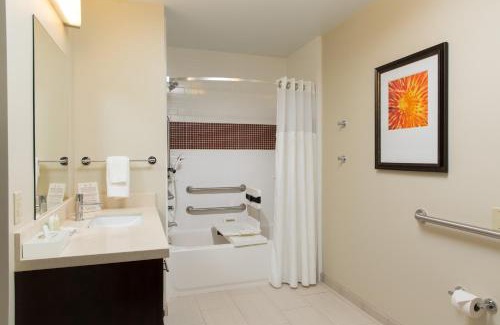 Corona Hotel | Staybridge Suites Corona South by IHG