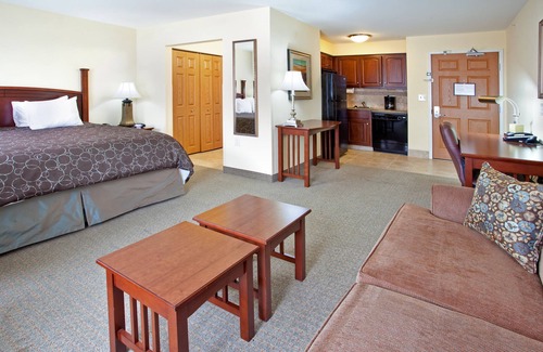 Elkhart Hotel | Staybridge Suites Elkhart by IHG