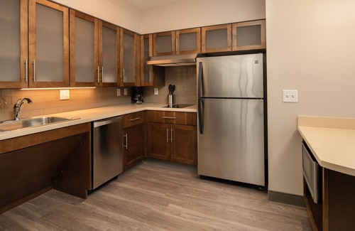 Hillsboro Hotel | Staybridge Suites Hillsboro North by IHG