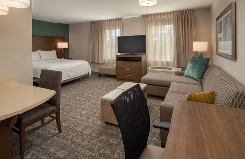 Hillsboro Hotel | Staybridge Suites Hillsboro North by IHG
