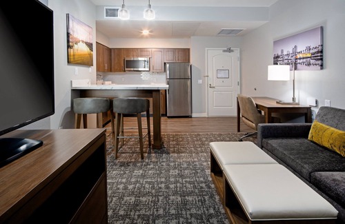 Harbor Hotel | Staybridge Suites Long Beach Airport by IHG