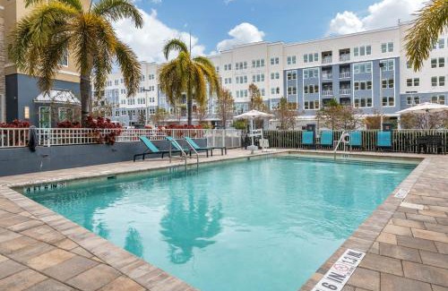 St. Petersburg Hotel | Staybridge Suites St. Petersburg FL by IHG