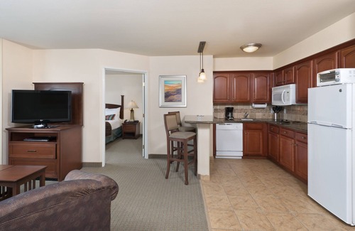 Tucson Hotel | Staybridge Suites Tucson Airport by IHG