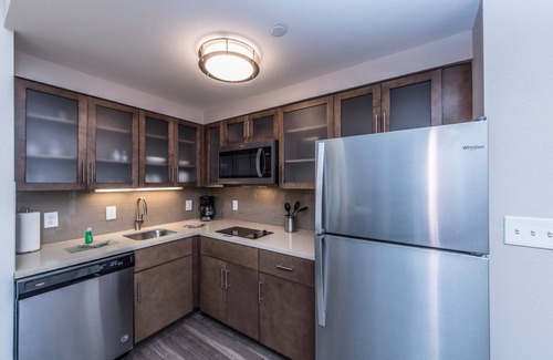Charleston Hotel | Staybridge Suites Charleston - Mount Pleasant by IHG