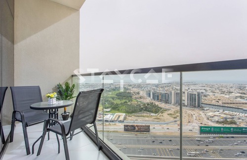 Sheikh Zayed Road Apartamento | Staycae Holiday Homes - Aykon C