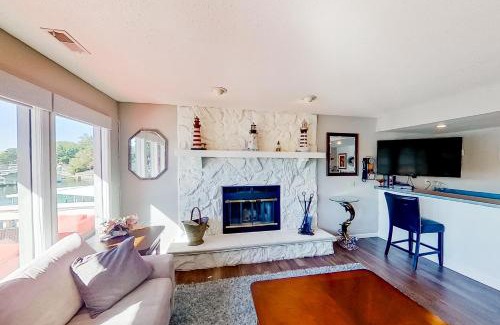Lake Ozark Casa | Staycation at the Lake